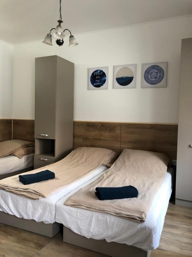 Avas Apartman Мисколк Екстериор снимка
