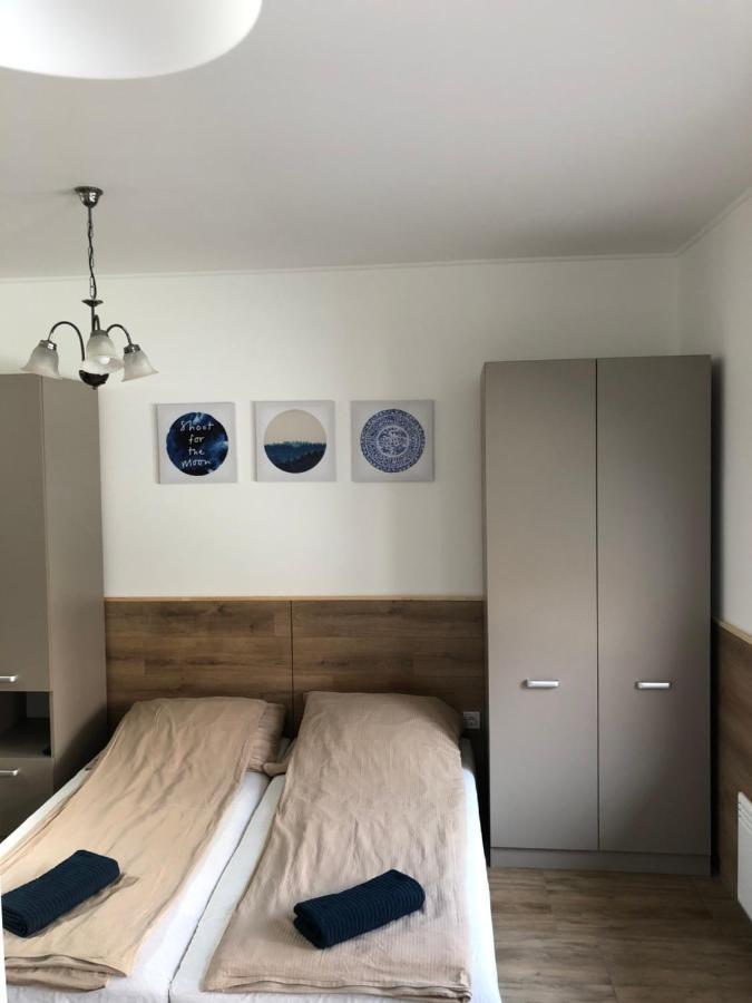 Avas Apartman Мисколк Екстериор снимка
