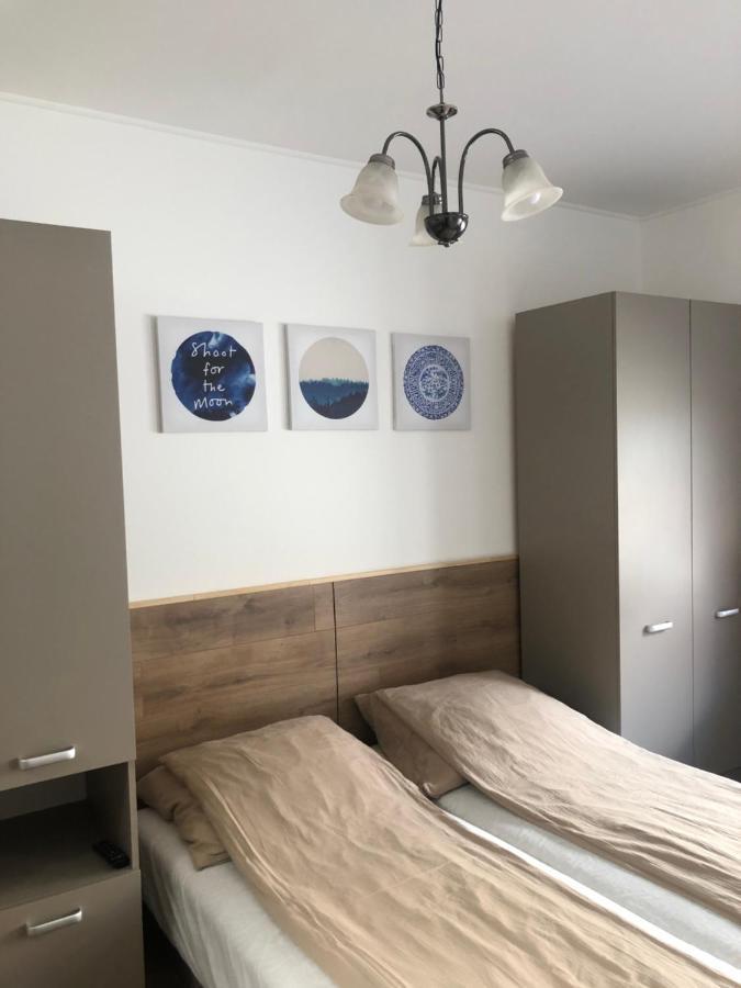 Avas Apartman Мисколк Екстериор снимка