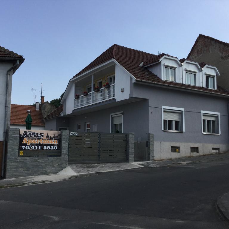 Avas Apartman Мисколк Екстериор снимка