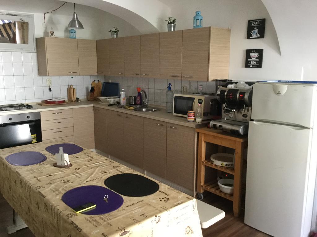 Avas Apartman Мисколк Екстериор снимка