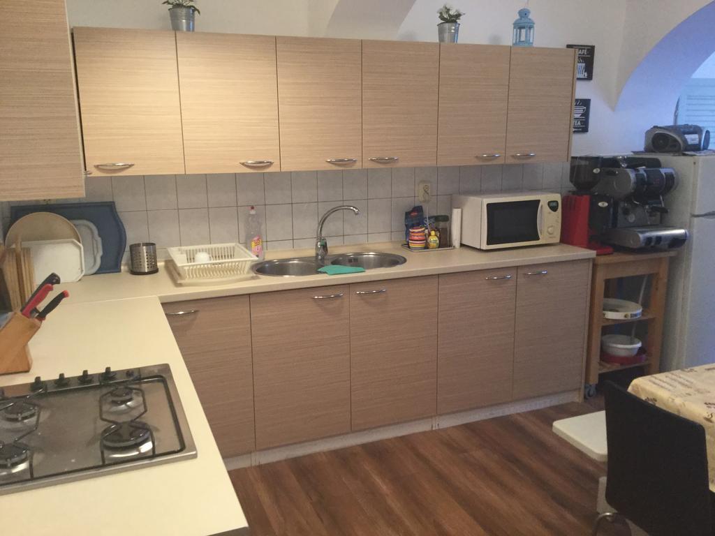 Avas Apartman Мисколк Екстериор снимка